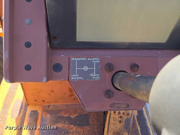 image for item ET5208 1989 Case 760 vibratory cable plow