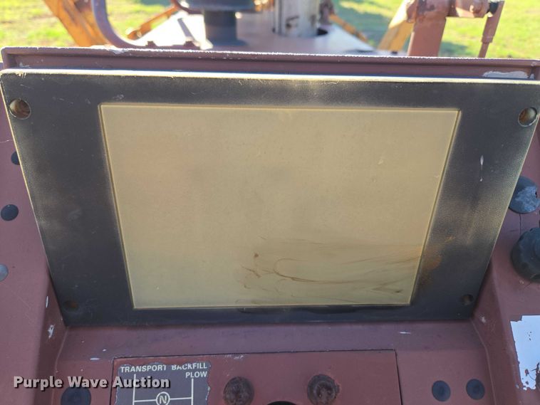 image for item ET5208 1989 Case 760 vibratory cable plow