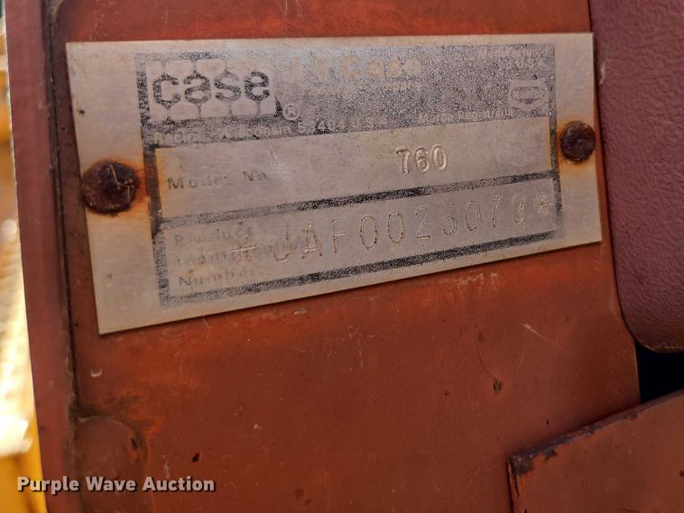 image for item ET5208 1989 Case 760 vibratory cable plow