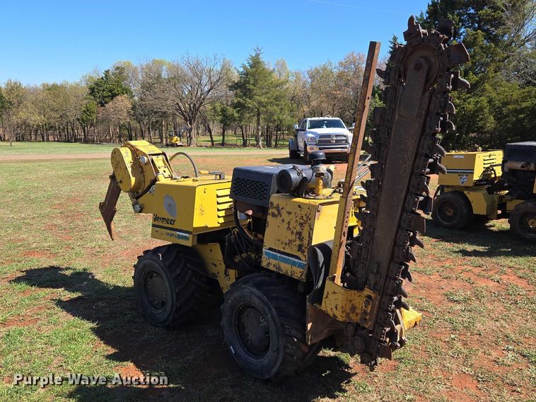 image for item ET5212 1999 Vermeer LM-42 trencher