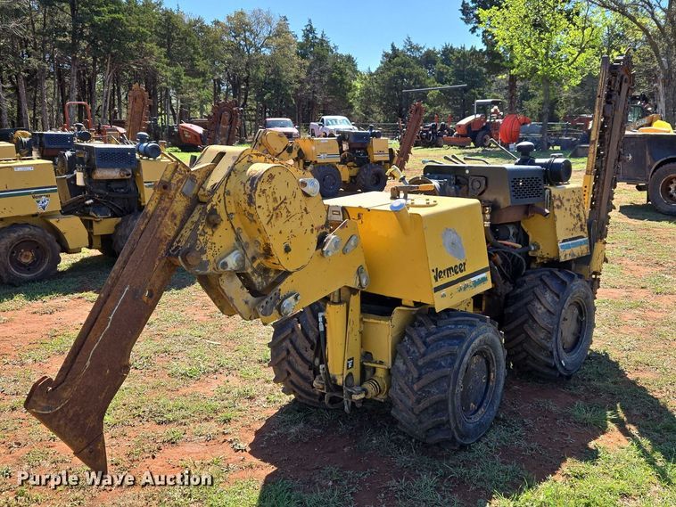 image for item ET5212 1999 Vermeer LM-42 trencher