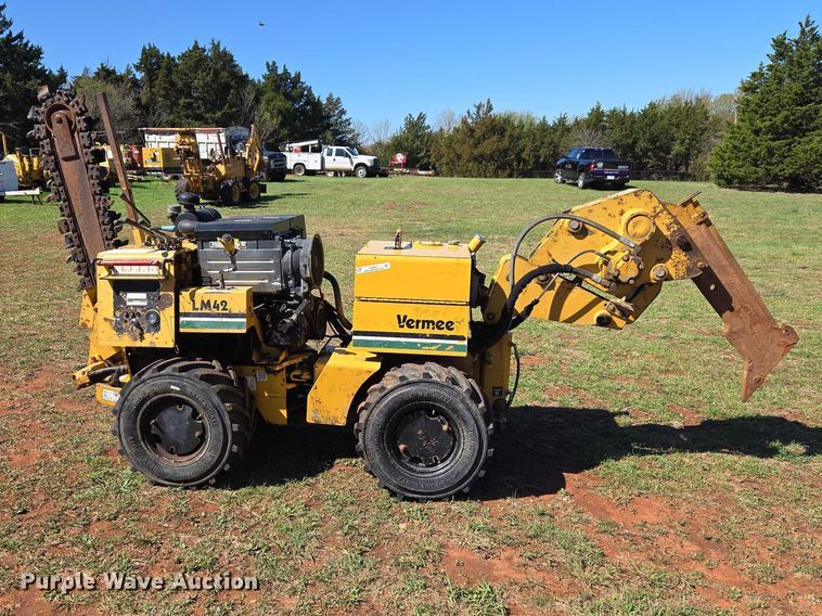 image for item ET5212 1999 Vermeer LM-42 trencher