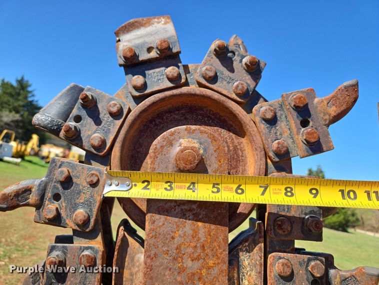 image for item ET5212 1999 Vermeer LM-42 trencher