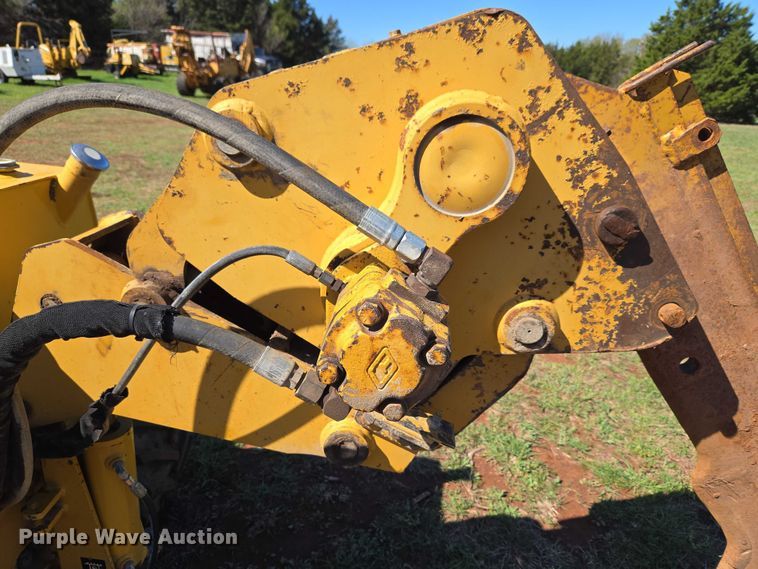 image for item ET5212 1999 Vermeer LM-42 trencher