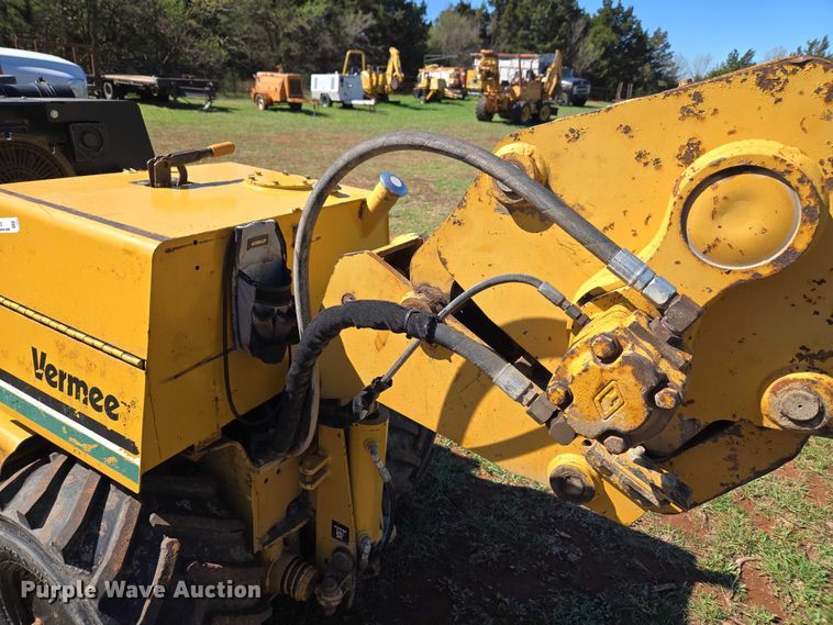 image for item ET5212 1999 Vermeer LM-42 trencher