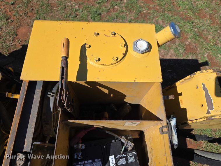 image for item ET5212 1999 Vermeer LM-42 trencher