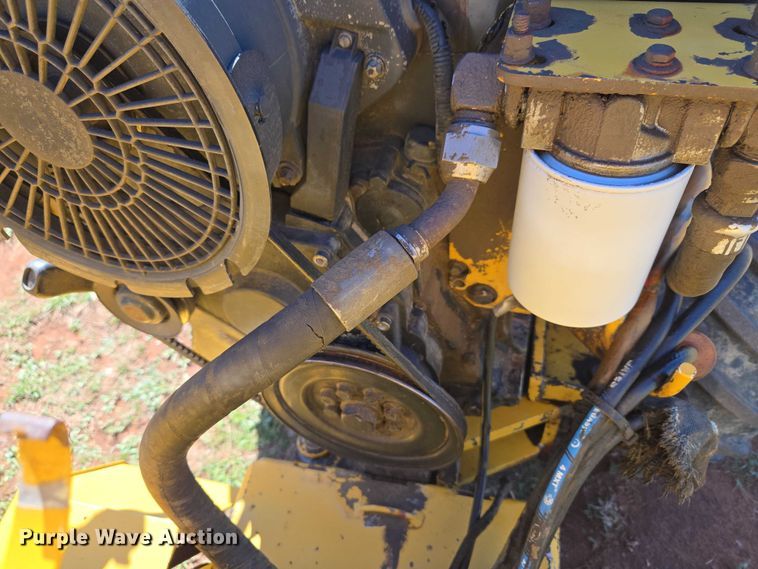 image for item ET5212 1999 Vermeer LM-42 trencher