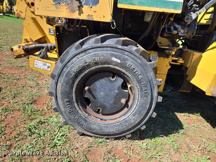 image for item ET5212 1999 Vermeer LM-42 trencher