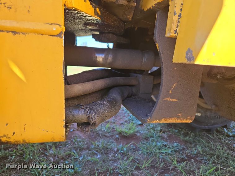 image for item ET5212 1999 Vermeer LM-42 trencher