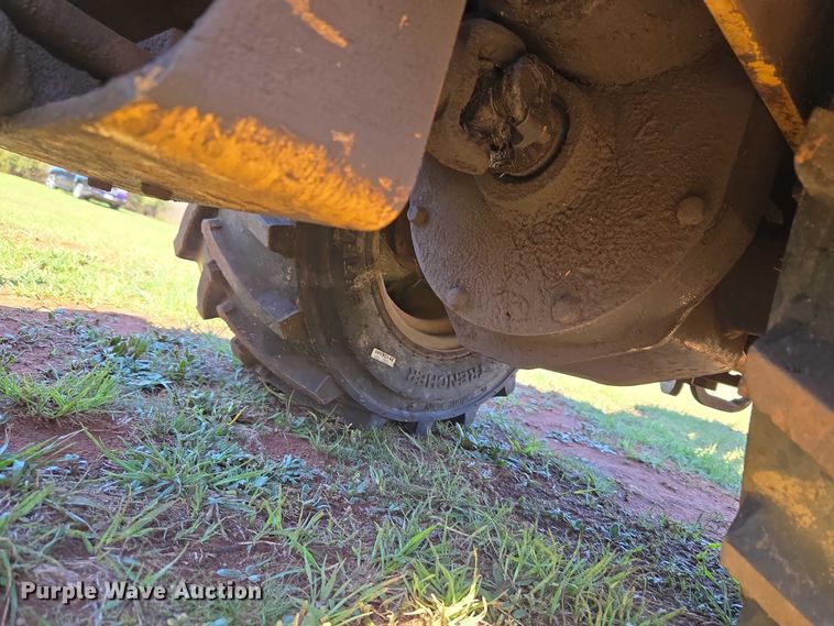 image for item ET5212 1999 Vermeer LM-42 trencher