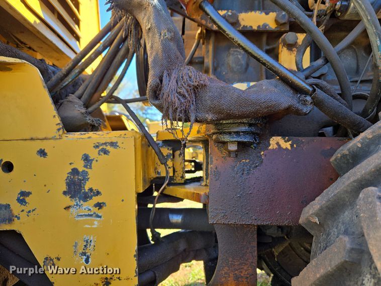 image for item ET5212 1999 Vermeer LM-42 trencher