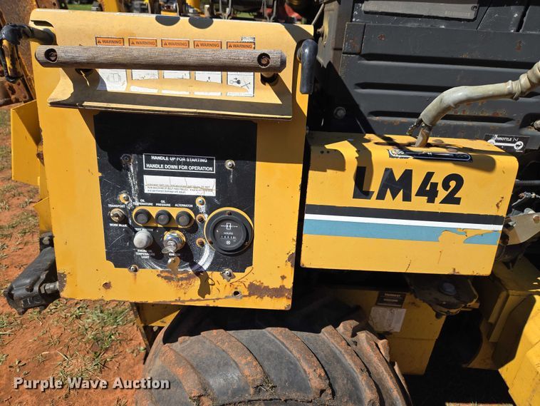 image for item ET5213 2004 Vermeer LM42 trencher