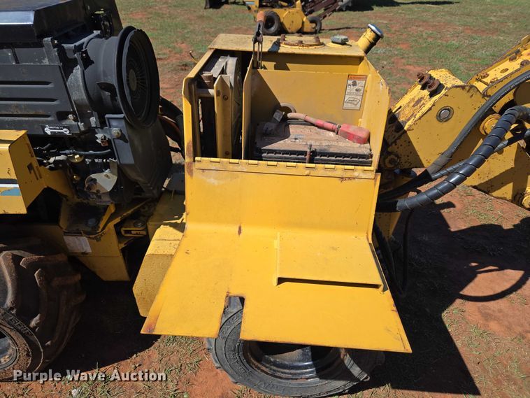 image for item ET5213 2004 Vermeer LM42 trencher