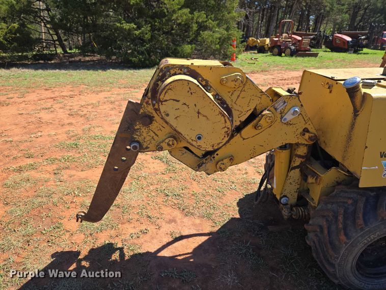 image for item ET5213 2004 Vermeer LM42 trencher