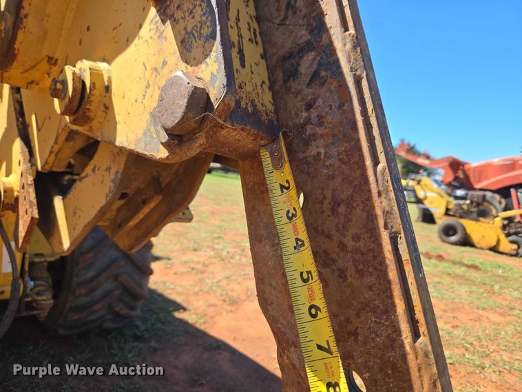 image for item ET5213 2004 Vermeer LM42 trencher