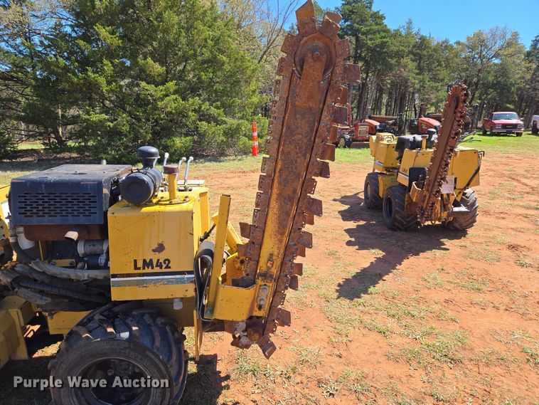 image for item ET5213 2004 Vermeer LM42 trencher