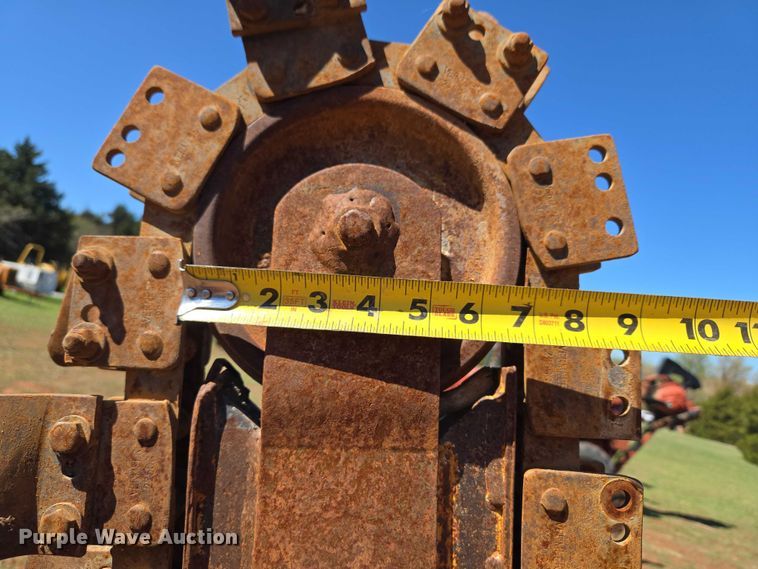 image for item ET5213 2004 Vermeer LM42 trencher