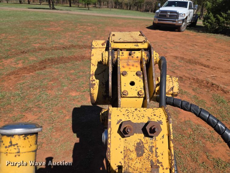 image for item ET5213 2004 Vermeer LM42 trencher