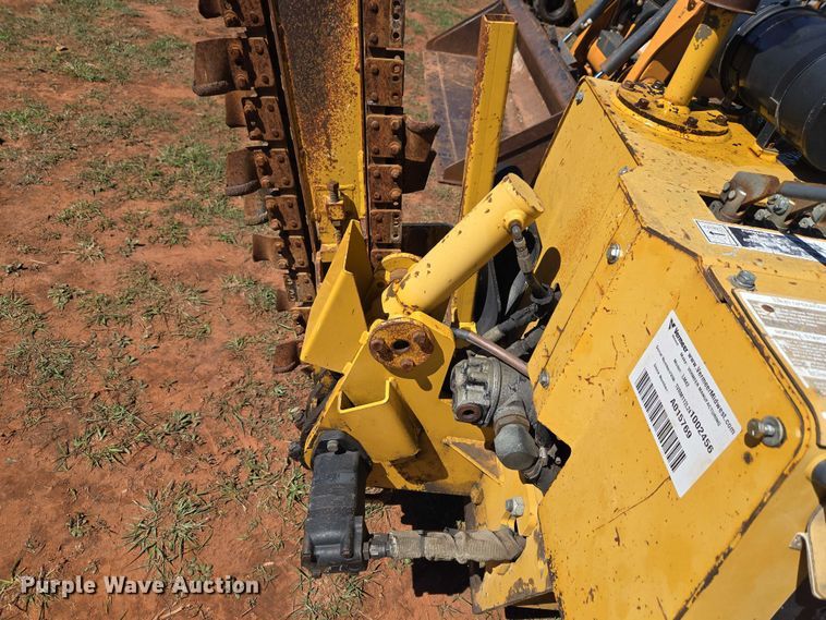 image for item ET5213 2004 Vermeer LM42 trencher