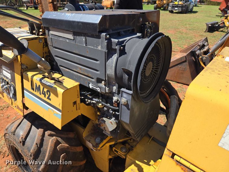 image for item ET5213 2004 Vermeer LM42 trencher