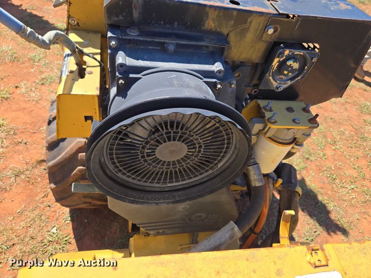 image for item ET5213 2004 Vermeer LM42 trencher