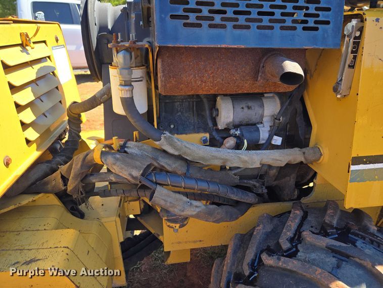 image for item ET5213 2004 Vermeer LM42 trencher