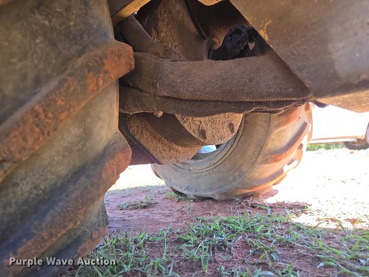 image for item ET5213 2004 Vermeer LM42 trencher