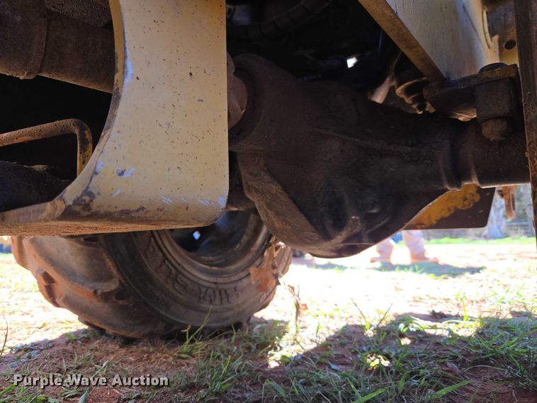 image for item ET5213 2004 Vermeer LM42 trencher