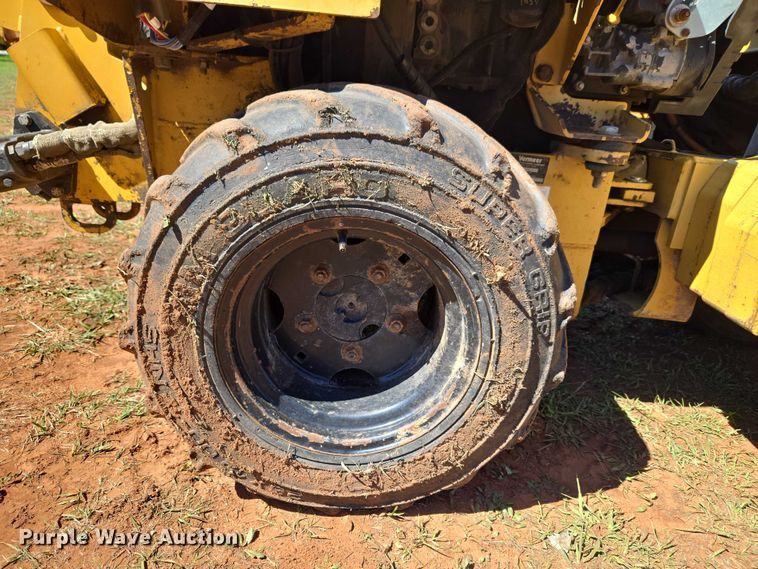 image for item ET5213 2004 Vermeer LM42 trencher