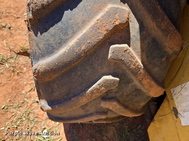 image for item ET5213 2004 Vermeer LM42 trencher