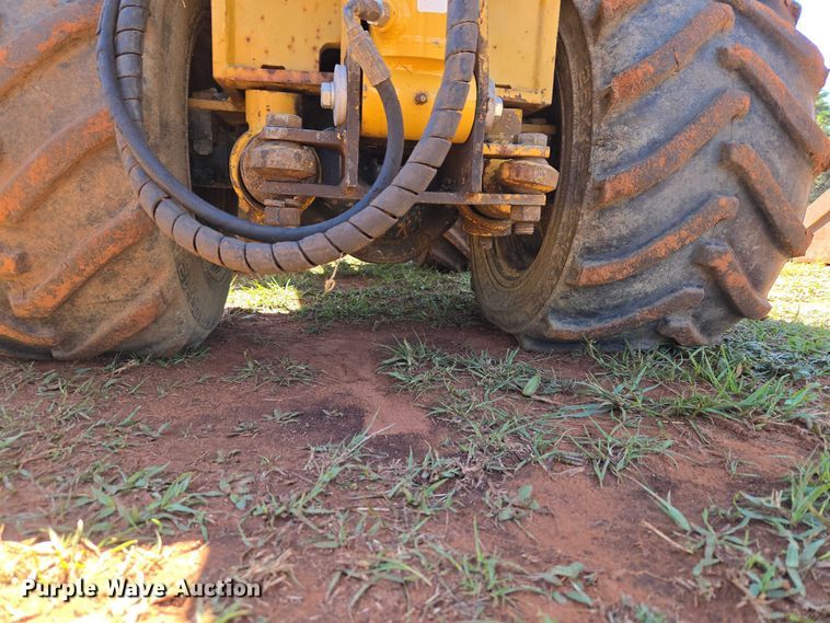 image for item ET5213 2004 Vermeer LM42 trencher