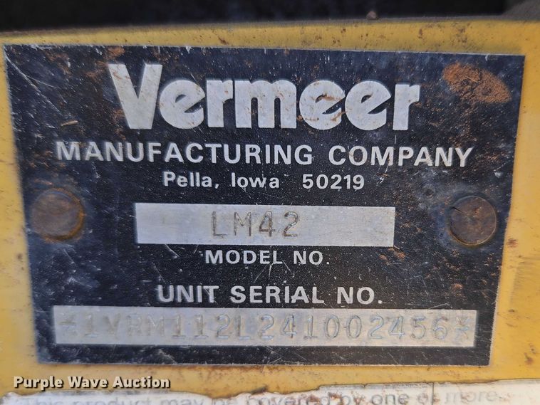 image for item ET5213 2004 Vermeer LM42 trencher