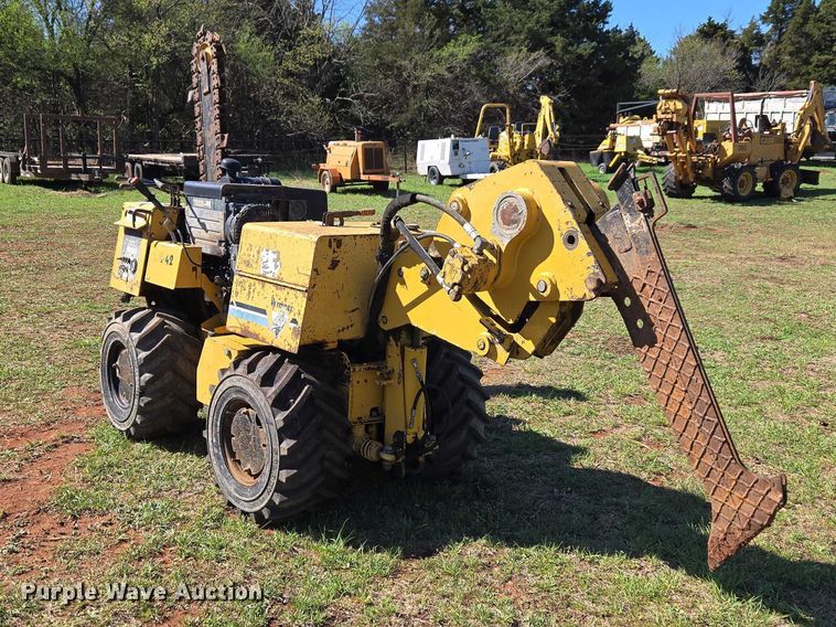 image for item ET5214 1999 Vermeer LM-42 trencher