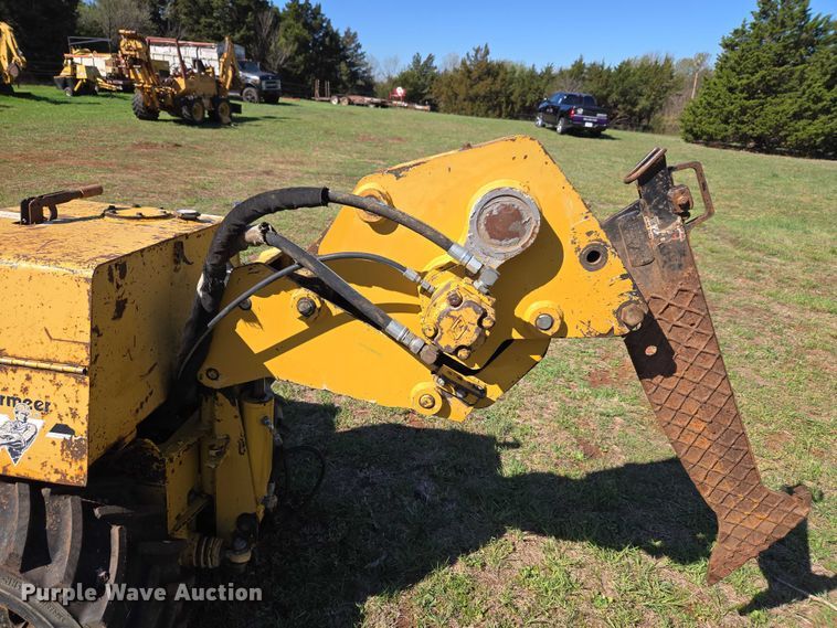 image for item ET5214 1999 Vermeer LM-42 trencher