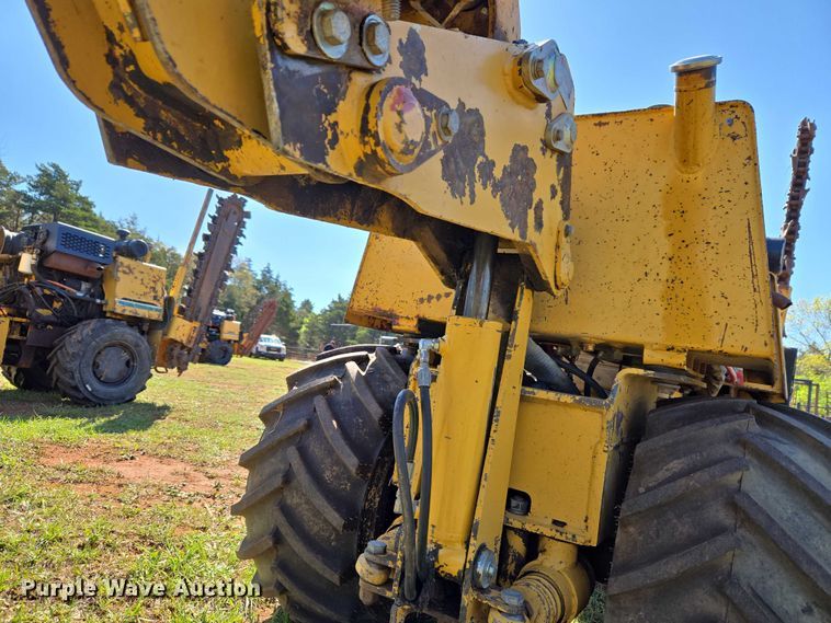 image for item ET5214 1999 Vermeer LM-42 trencher