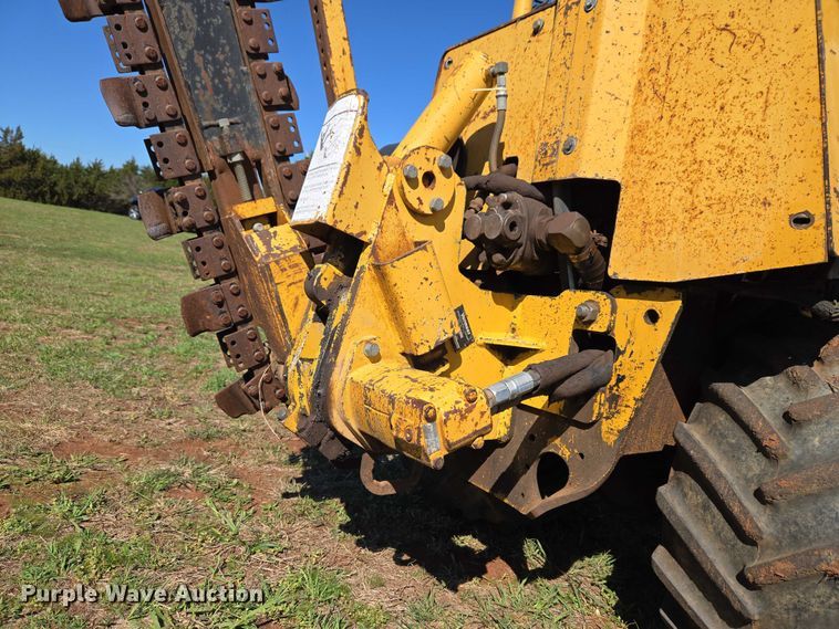 image for item ET5214 1999 Vermeer LM-42 trencher