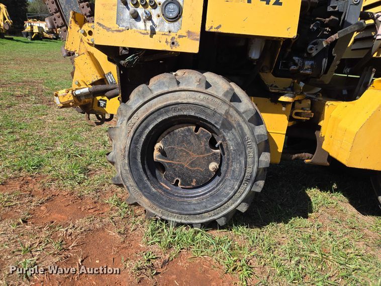 image for item ET5214 1999 Vermeer LM-42 trencher