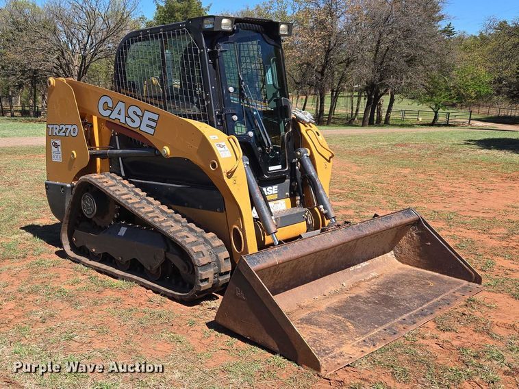 image for item ET5218 2017 Case TR270 tracked skid steer loader