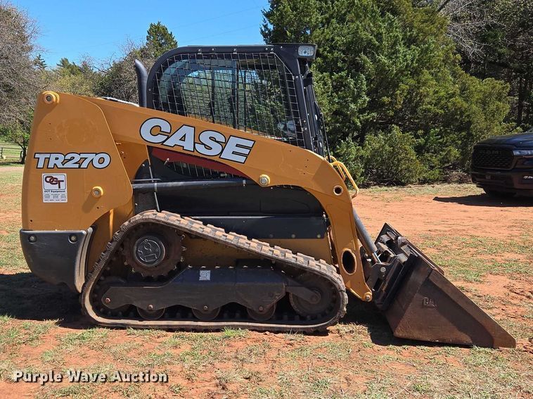 image for item ET5218 2017 Case TR270 tracked skid steer loader
