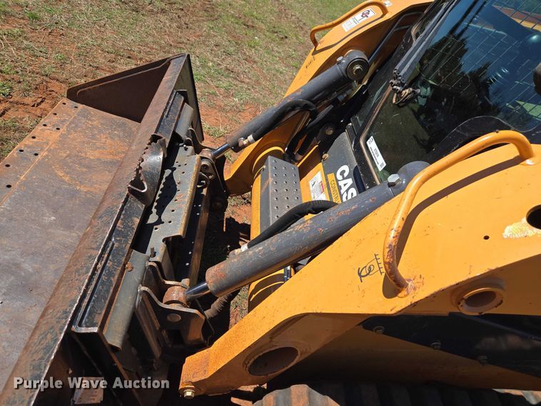 image for item ET5218 2017 Case TR270 tracked skid steer loader