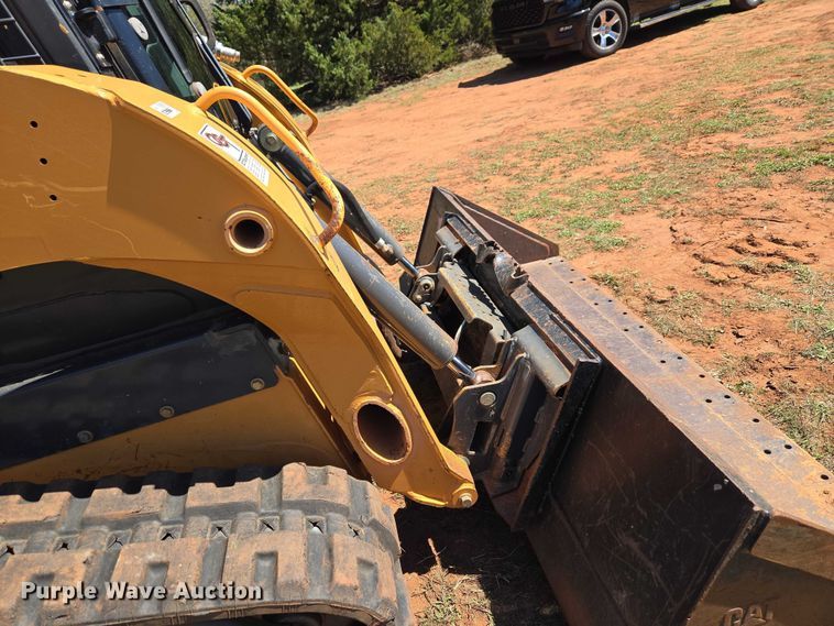 image for item ET5218 2017 Case TR270 tracked skid steer loader