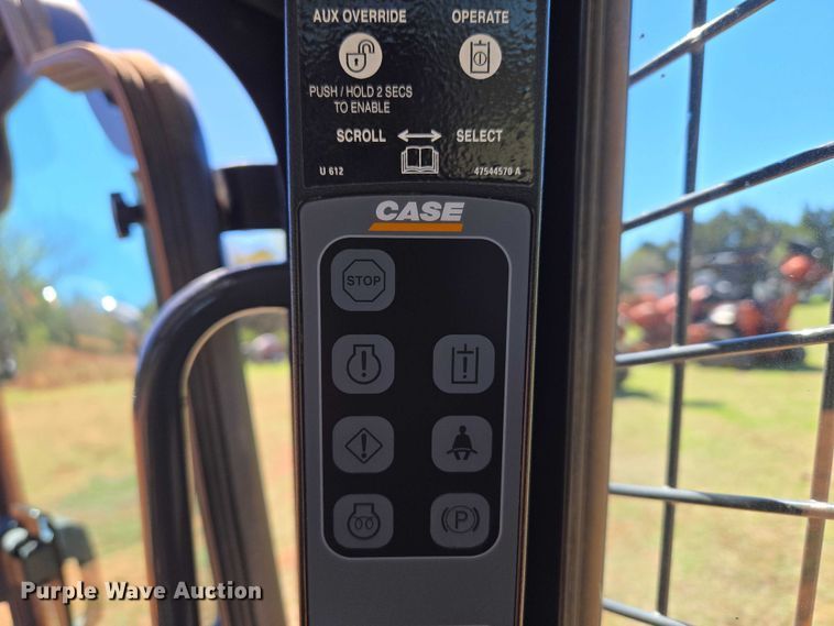 image for item ET5218 2017 Case TR270 tracked skid steer loader