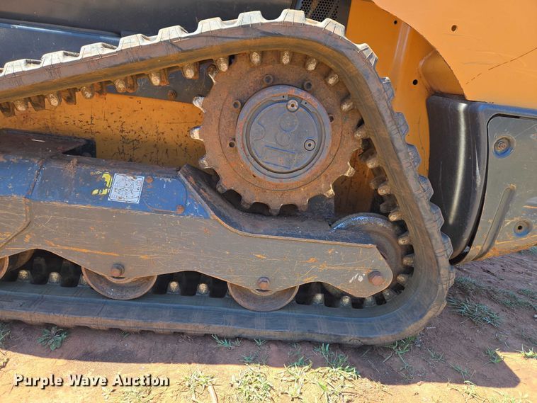 image for item ET5218 2017 Case TR270 tracked skid steer loader