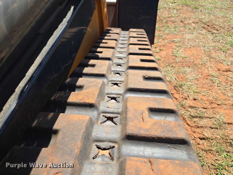 image for item ET5218 2017 Case TR270 tracked skid steer loader