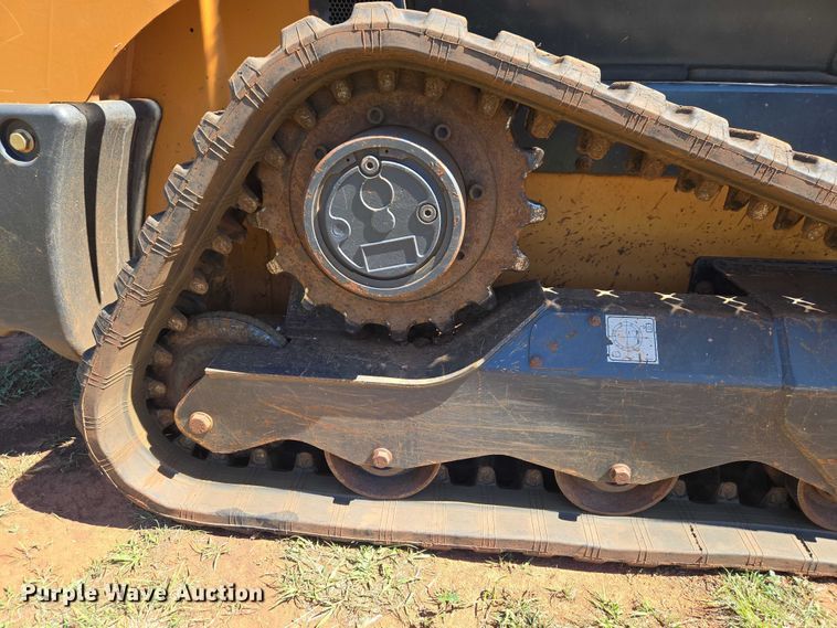 image for item ET5218 2017 Case TR270 tracked skid steer loader