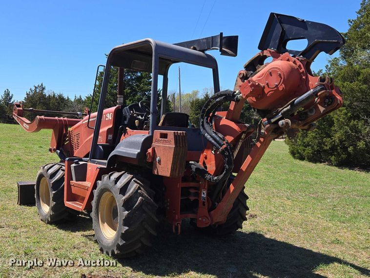 image for item ET5219 2002 Ditch Witch RT90 vibratory cable plow