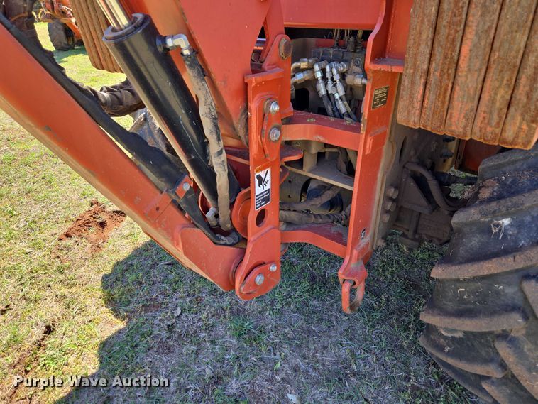 image for item ET5219 2002 Ditch Witch RT90 vibratory cable plow