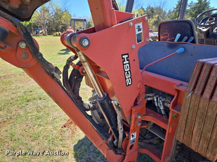 image for item ET5219 2002 Ditch Witch RT90 vibratory cable plow