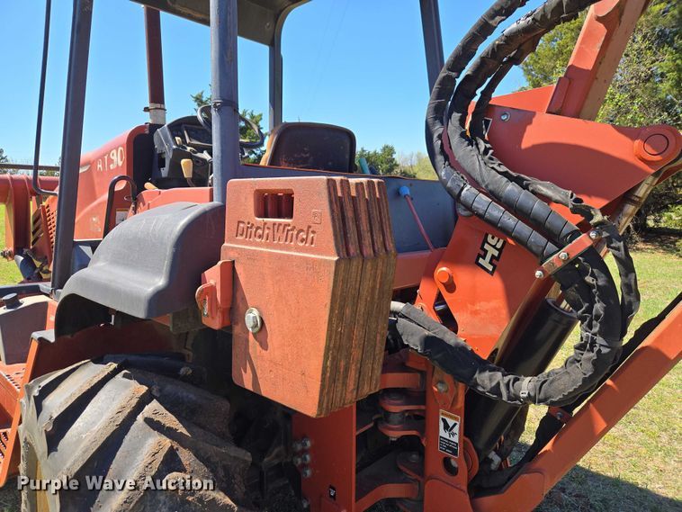 image for item ET5219 2002 Ditch Witch RT90 vibratory cable plow