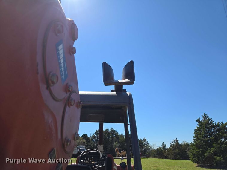 image for item ET5219 2002 Ditch Witch RT90 vibratory cable plow